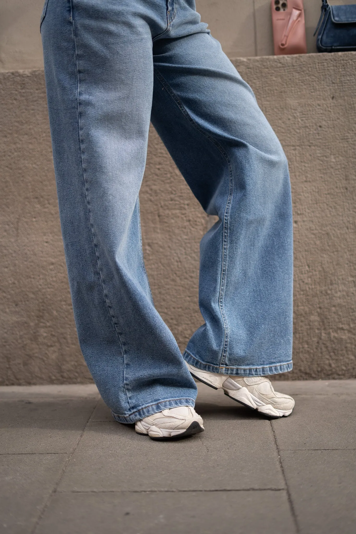 BAGGY HIGH RISE - LIGHT BLUE