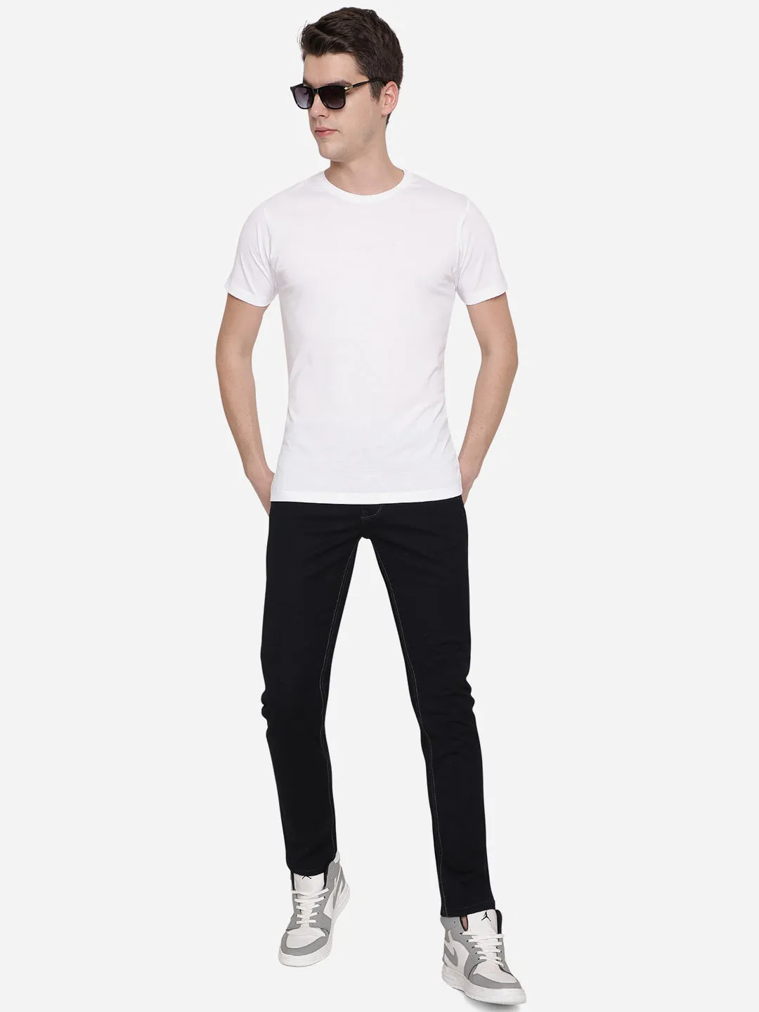 Dark Blue Solid Slim Fit Jeans | JadeBlue