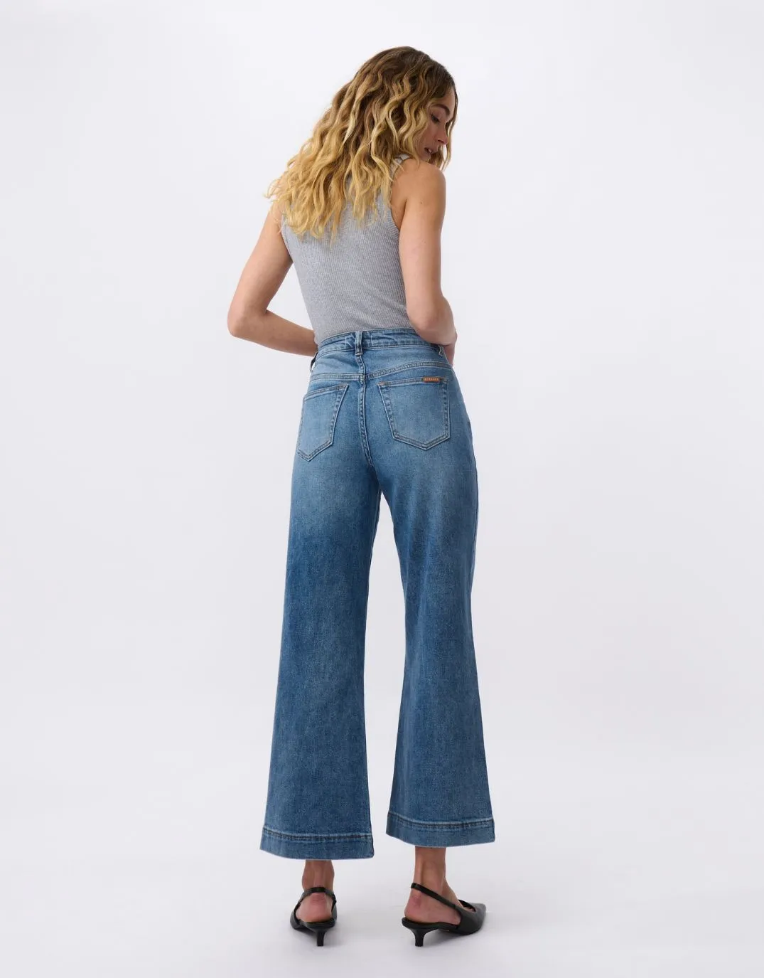 Freya Wide Leg Jeans - Dakota Wash