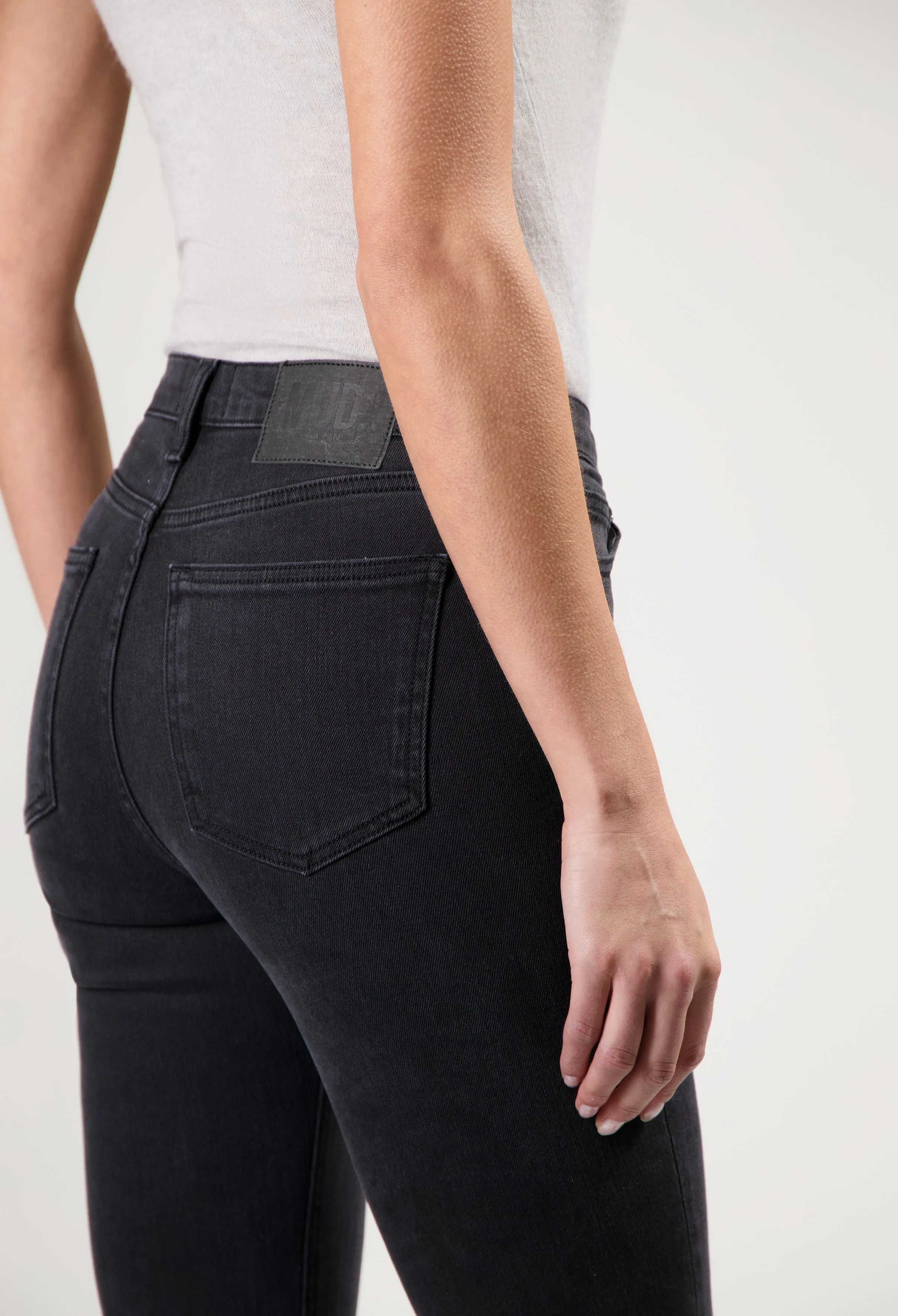 Isy High Flared - Stone Black
