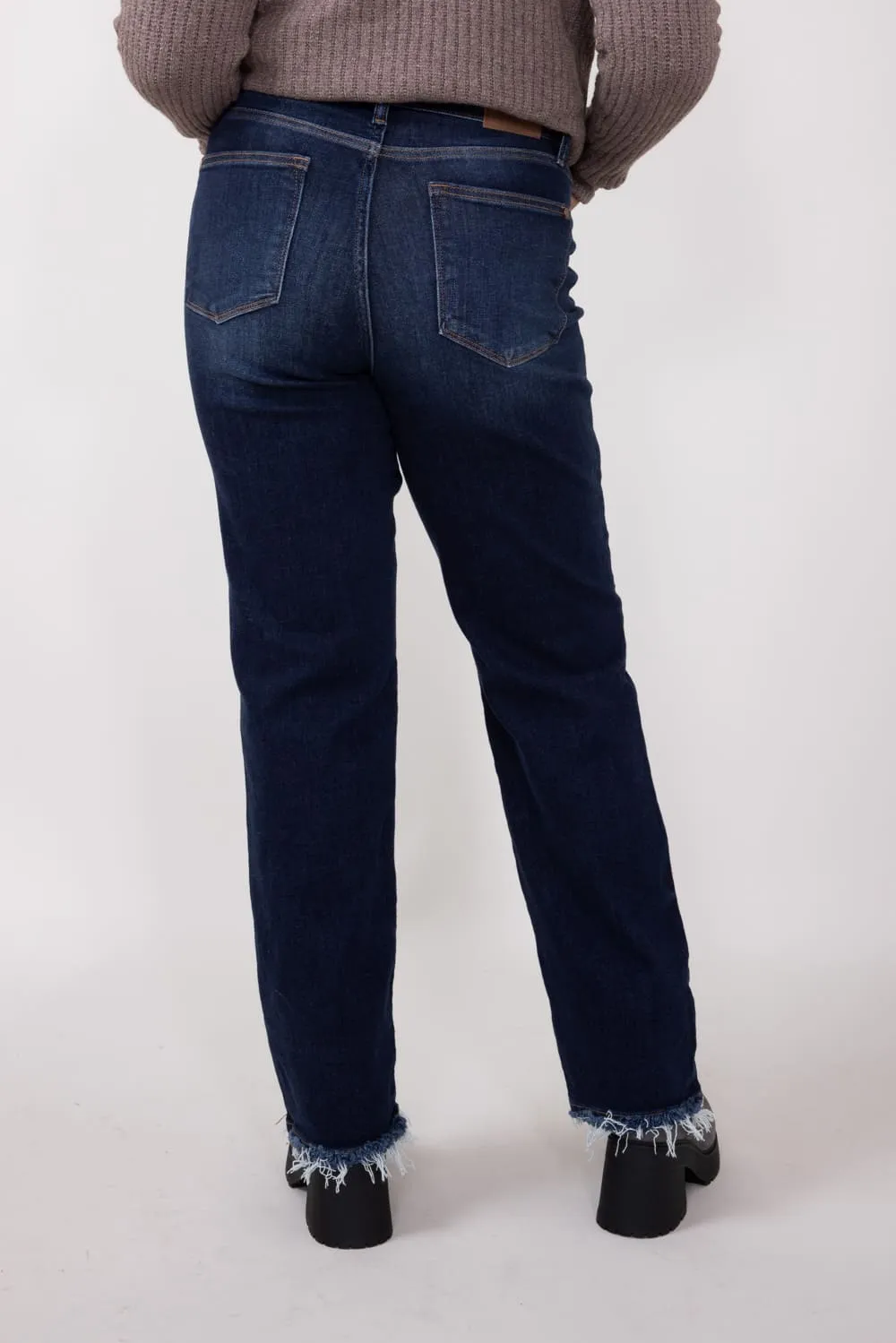 Judy Blue Midrise Dark Wash Straight Frayed Hem Jeans for Women | 82622REG