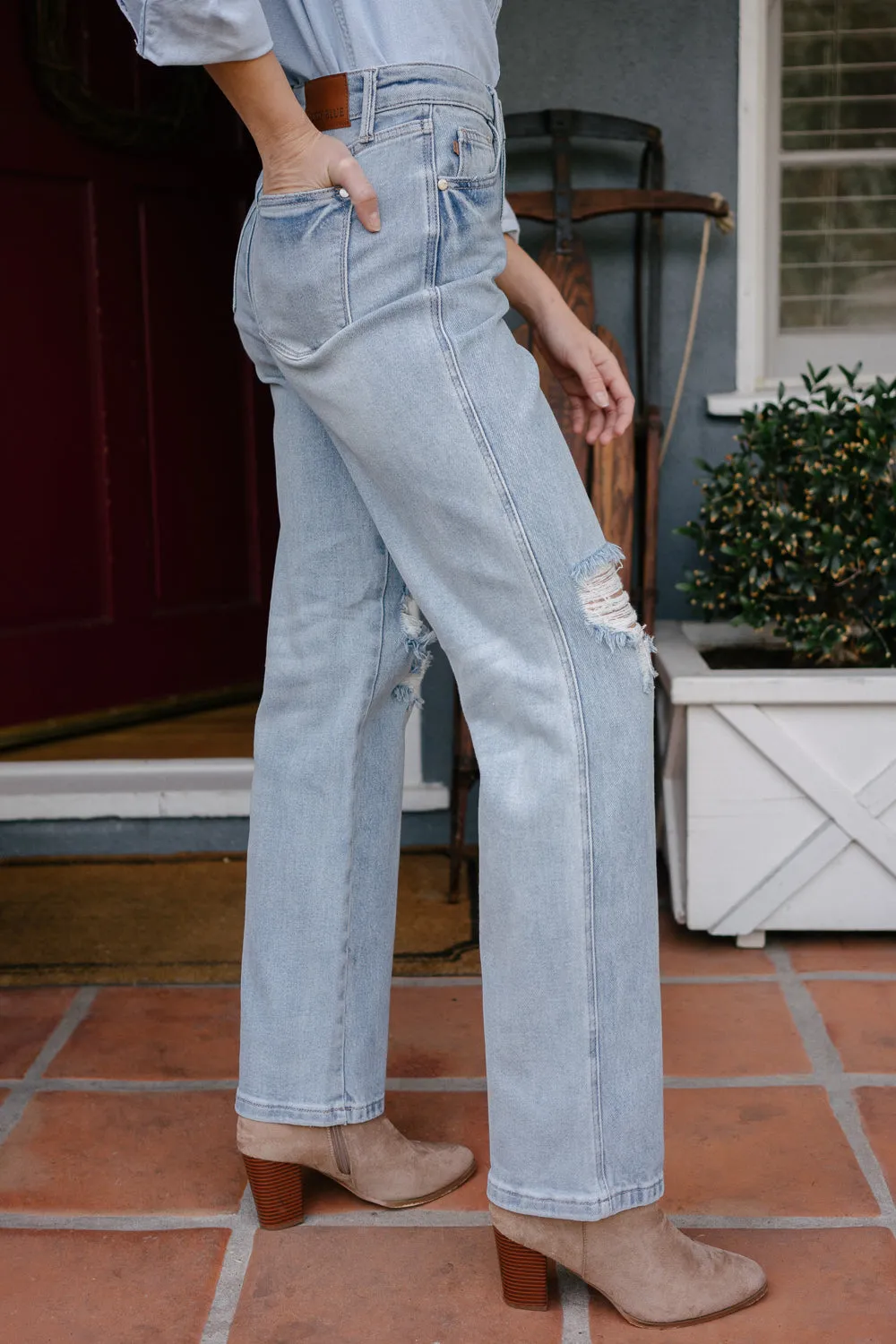 Laurel High Rise Rigid Magic 90's Straight Jeans