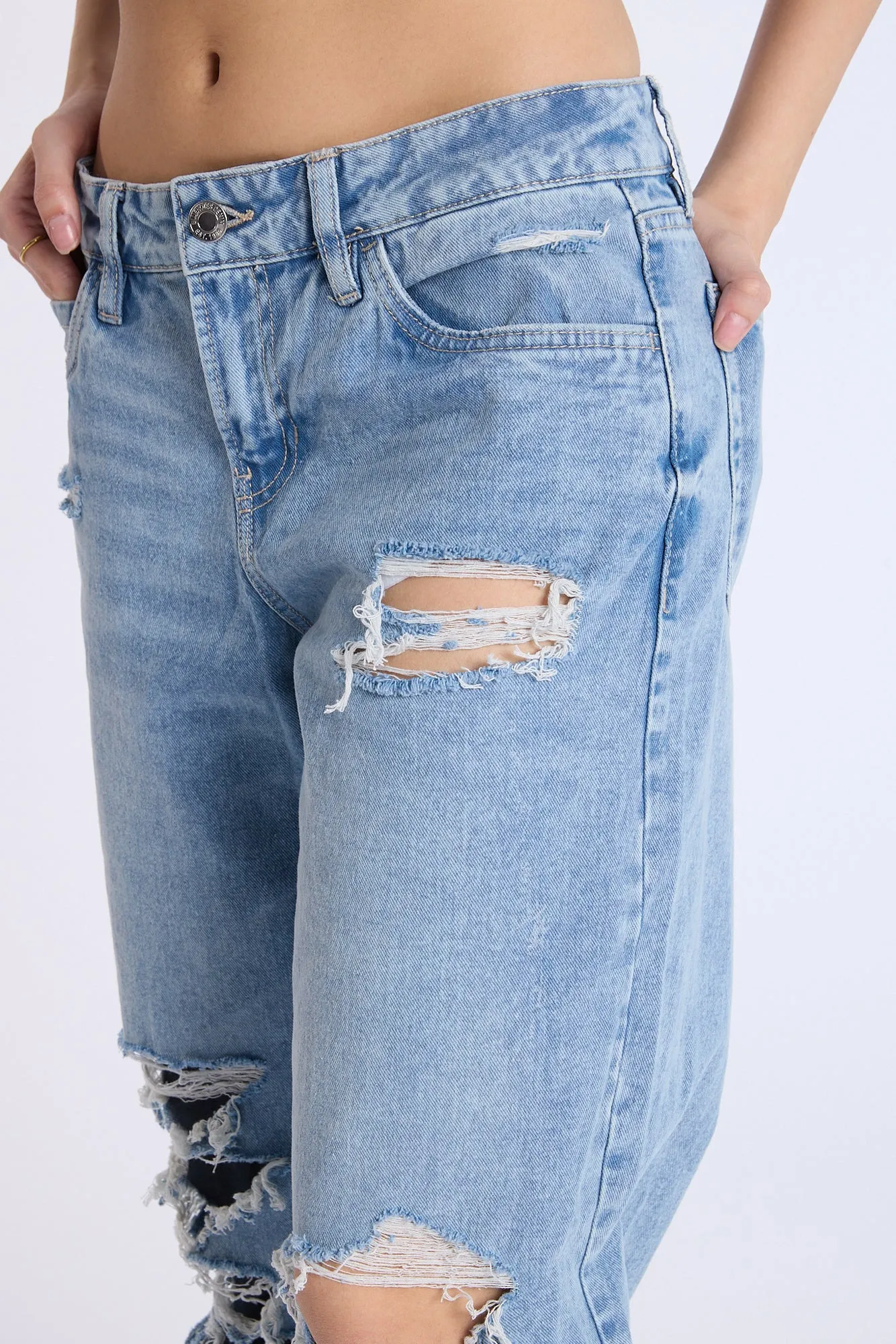 Low Rise Baggy Jeans