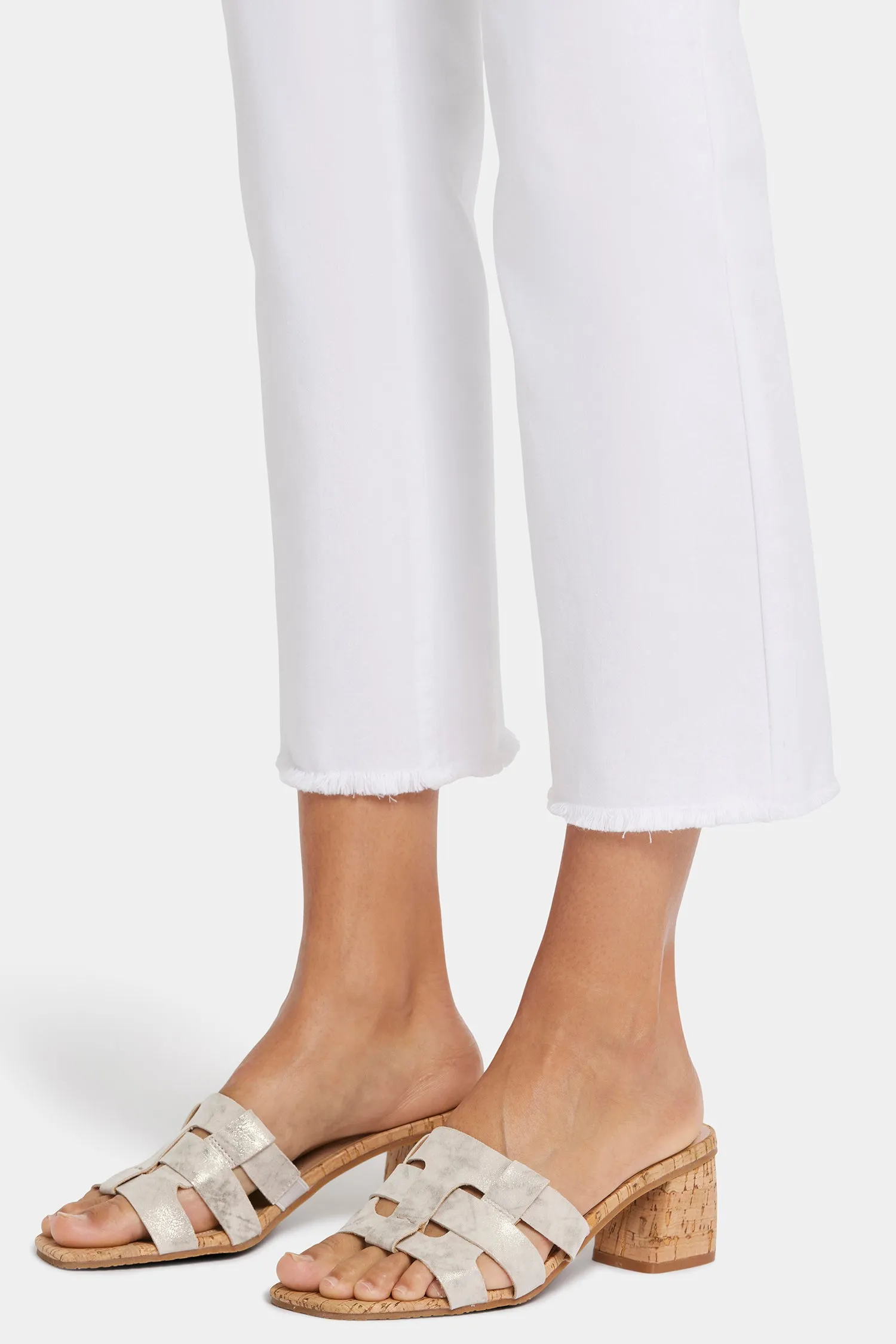 Marilyn Straight Ankle Jeans In Petite - Optic White