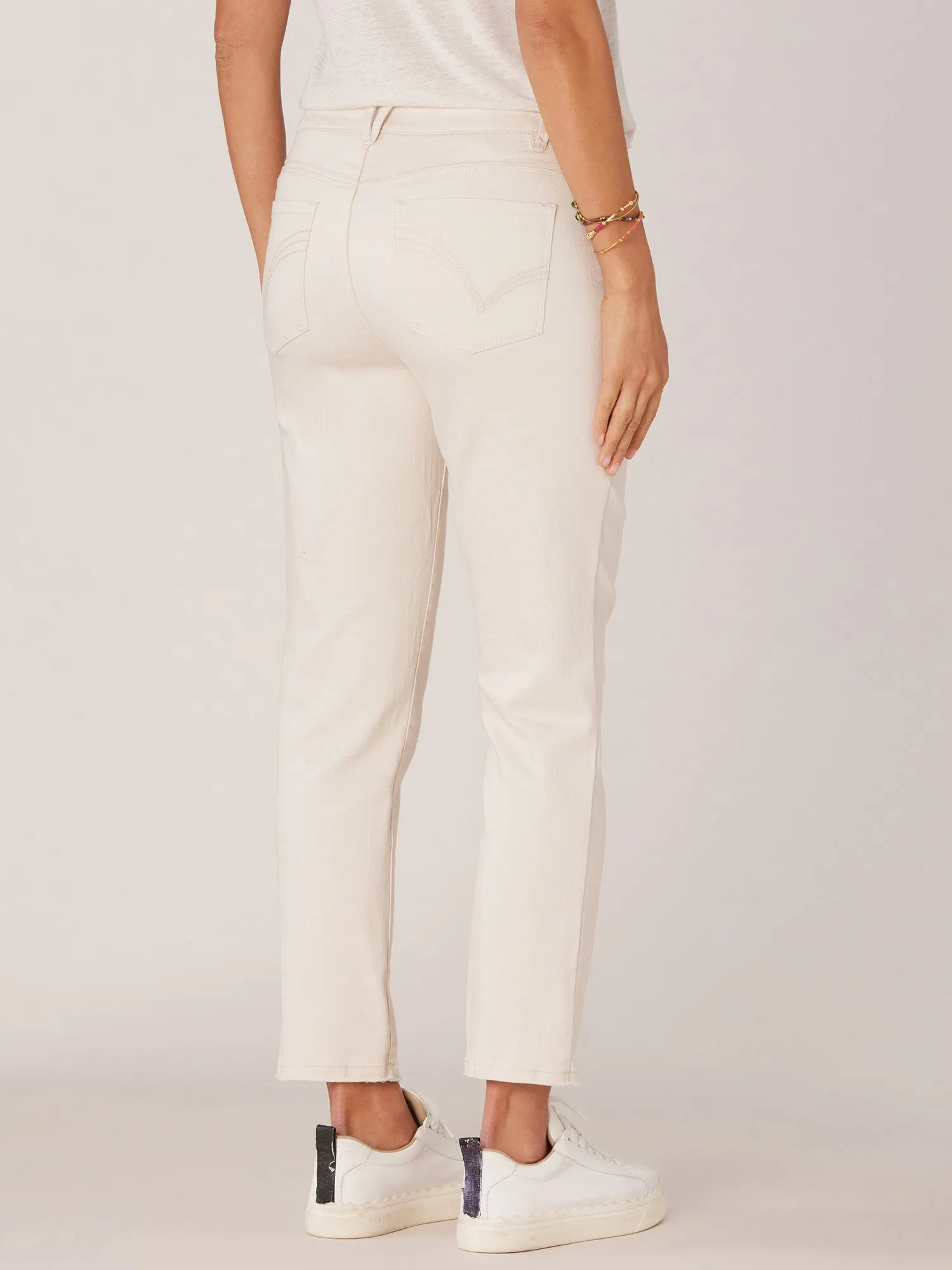 "Ab"solution Slim Straight Jean with Embroidered Cascading "D" Pockets