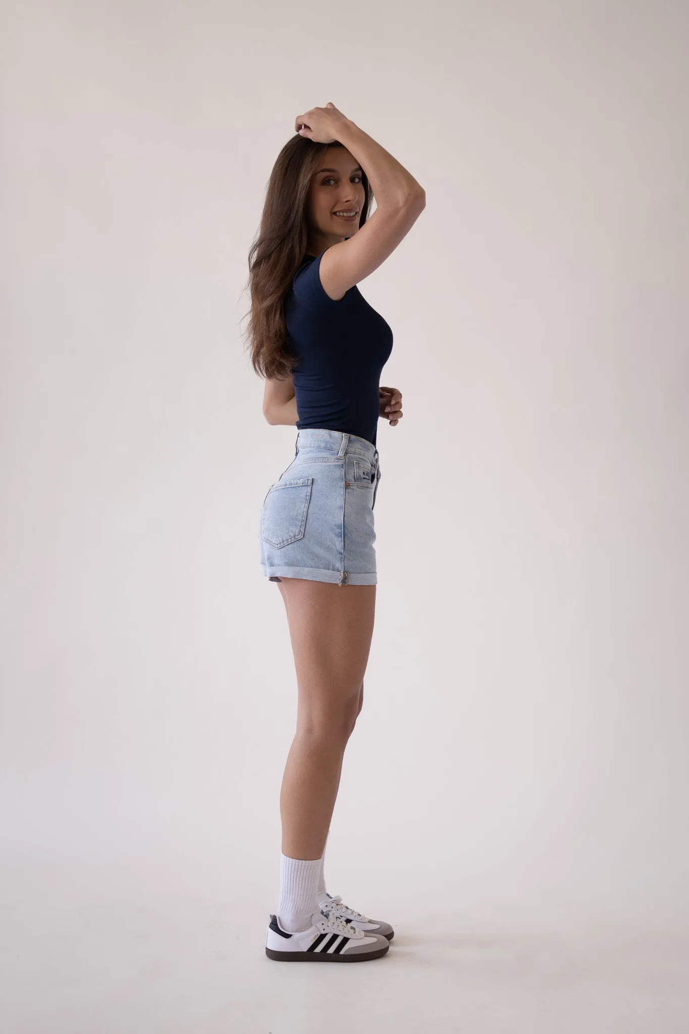 SHORTS ROLL UP - LIGHT BLUE