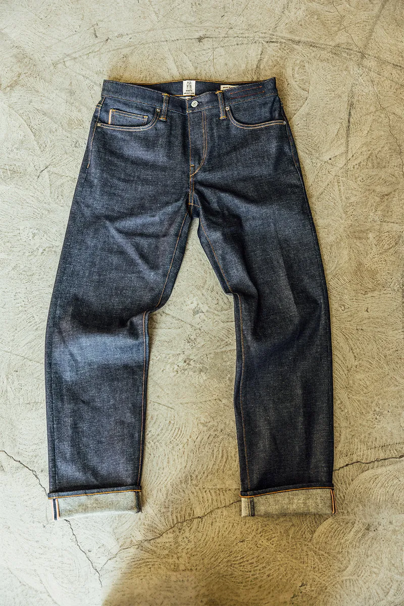 The Barrel Classic Straight - indigo Raw 14oz Selvedge